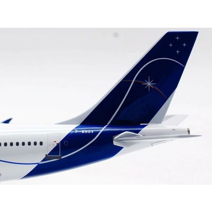 A310-304 NOVESPACE REG: F-WNOV WITH STAND - INFLIGHT200 IF310ZEROG 1/200 - SALE