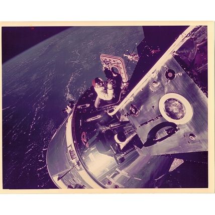 PHOTOGRAPHY'S FINEST HOUE ' APOLLO MOON LANDING' PHOTO SET (1969)