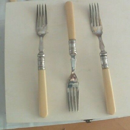 Vintage 3 Fish Forks