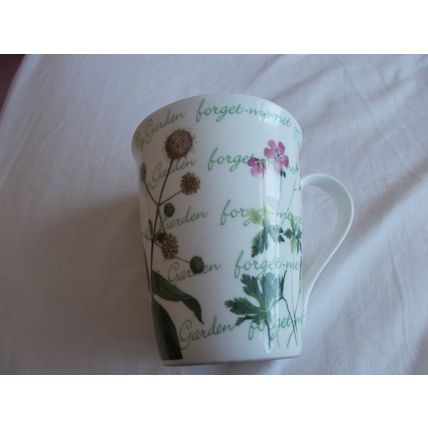MUG / GARDEN THEME LARGER (26/01) BONE CHINA