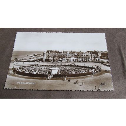 AH&S RP postcard - The Oval, Cliftonville - Margate, Kent