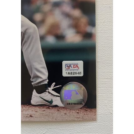 Tim Hudson Signed Autographed Glossy 8x10 Photo Oakland A's Athletics : PSA/DNA