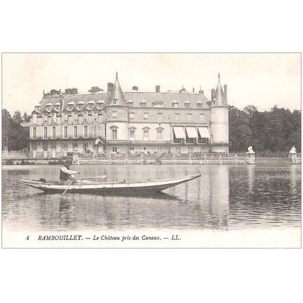 78 - Rambouillet - le château pris des canaux
