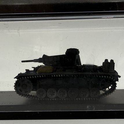 PANZERKAMPFWAGEN III AUSF. G 1941 GERMAN TANK & Tank Panther Ausf.D 411 2 PCs