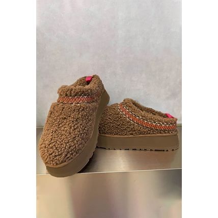 Chestnut Embroidered Sherpa Plush Thick Sole Winter Slippers