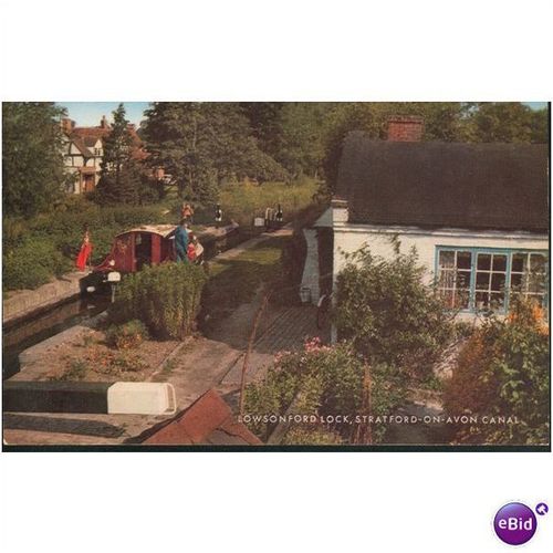 Vintage Salmon PC - Lowsonford Lock, Stratford on Avon, Warwickshire