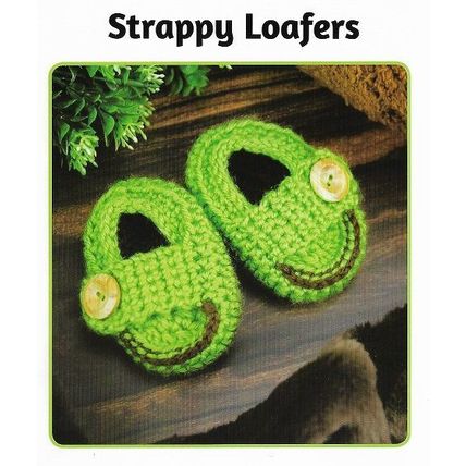 SpiceBox Booklet Crocheted Baby Booties 11 Projects 40 Pages Circa 2016 Used