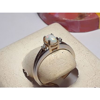 Estate 1/3ctw Natural Precious White Opal & Diam split shank 14Kt YG Ring #20090