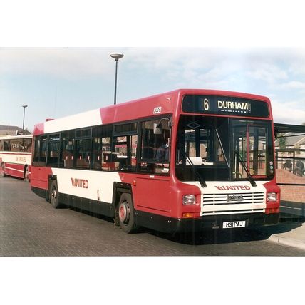 Colour Photograph of United Automobile Services Ltd. - H31 PAJ