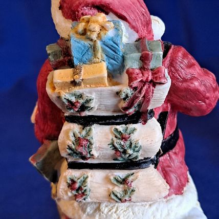 International Resourcing SANTA Claus 4 1/2 FIGURINE 1992 Christmas United States