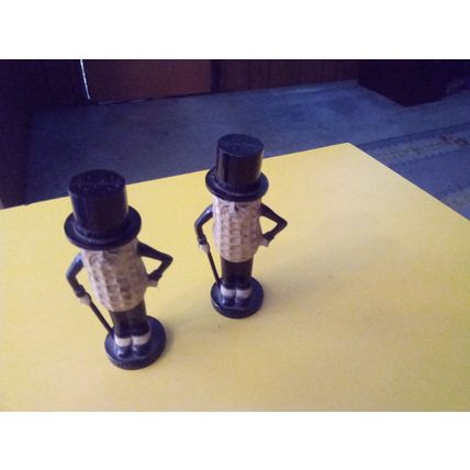 Old Vintage Original Planters Peanuts Salt & Pepper Shakers 1950s