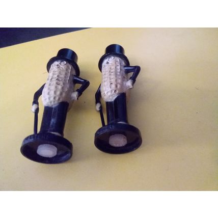 Old Vintage Original Planters Peanuts Salt & Pepper Shakers 1950s