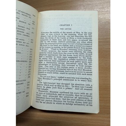 VINTAGE ALEXANDRE DUMAS THE VICOMTE DE BRAGELONNE FICTION FAUX LEATHER BOOK (P3)