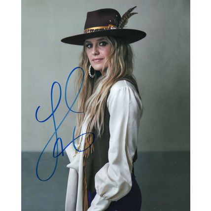Autographed Lainey Wilson 8 x 10 Photo Signed