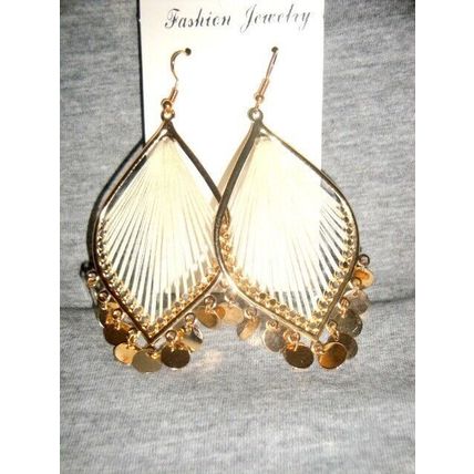 Flamboyant 1920s harp strung style gold tone drop earrings