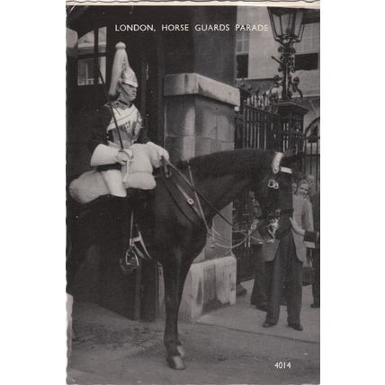 London Horse Guards Parade Uniform Postcard (U2785)
