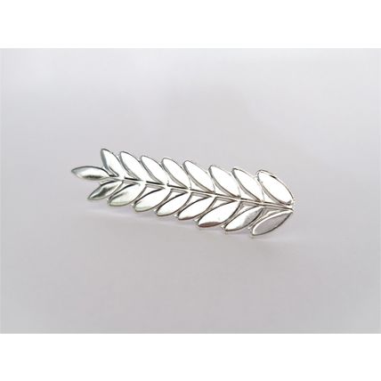 Small silver metal leaf alligator hair clip for fine thin hair