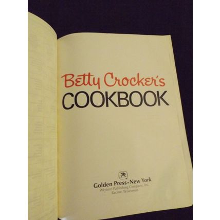 Betty Crocker’s Cookbook –HC book – 1976 – original owner