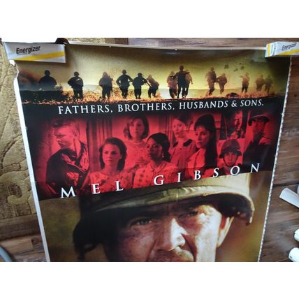 WE WERE SOLDIERS - MOVIE BANNER WITH MEL GIBSON