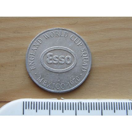 Esso Mexico 1970 Martin Peters Token (e520)