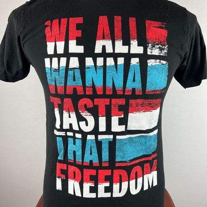 Dierks Bentley Freedom Medium T-Shirt Shirt Country Music Star