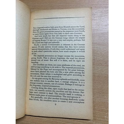 1962 D H LAWRENCE "TWILIGHT IN ITALY" FICTION PAPERBACK BOOK (P2)