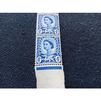 Queen Elizabeth 2 Strip Of 4 Regional Issue 4d Stamps Wales