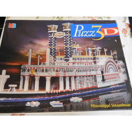 Puzz 3D MISSISSIPPI STEAMBOAT 718 pieces dated 1998
