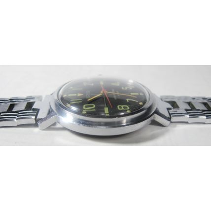 Vintage VOSTOK Military Style 17j Wristwatch 2409A USSR Soviet watch 1970's