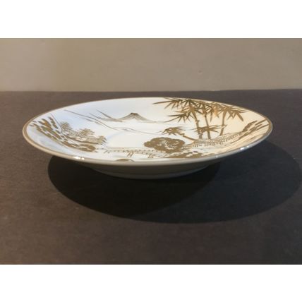 Kutani (KUT ?-series ID unknown) Hand-Painted Gold on White 5-1/2" Saucer