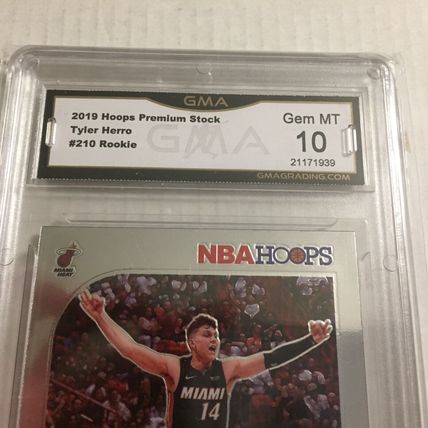 2019-20 NBA Hoops Miami Heat Tyler Herro Rookie Card #210 GMA MT 10.0 Slab