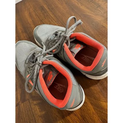 Nike Orive NM Women's Running Shoes Size 8 Multicolor Sneaker 677136-061