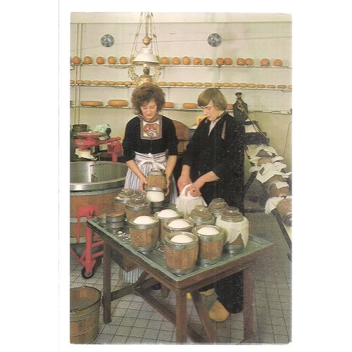 ALIDA HOEVE, CHEESE FARM, VOLENDAM, HOLLAND unused vintage postcard NETHERLANDS=