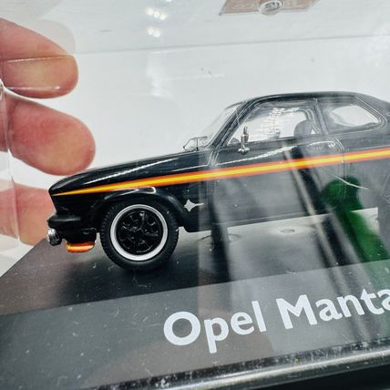 Schuco Opel Manta A GT /E hellgrün 1:43 Acrylic Box Black Car Diecast Vintage