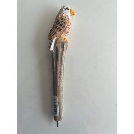CARVED WOODEN EAGLE PEN