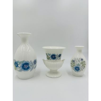 Wedgwood Vases Urn Bud Clementine Bone China Mini Set Vintage England Porcelain