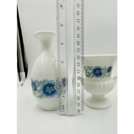 Wedgwood Vases Urn Bud Clementine Bone China Mini Set Vintage England Porcelain