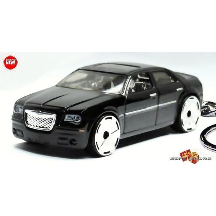 VERY RARE KEYCHAIN BLACK CHRYSLER 300C CUSTOM Ltd EDITION NEW GREAT GIFT