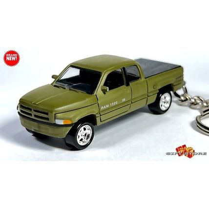 RARE KEYCHAIN ARMY GREEN DODGE RAM 1500 CUSTOM Ltd Ed GREAT GIFT NOVELTY