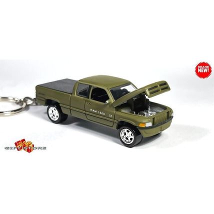 RARE KEYCHAIN ARMY GREEN DODGE RAM 1500 CUSTOM Ltd Ed GREAT GIFT NOVELTY