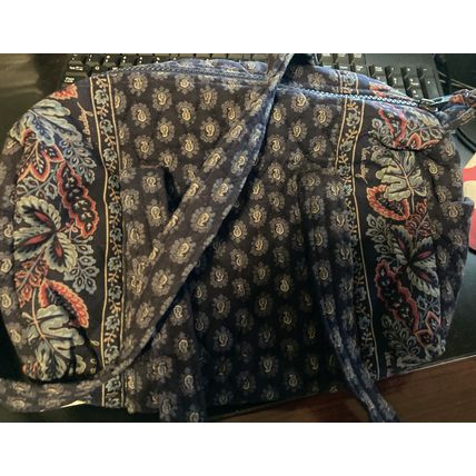 Vera Bradley Retired Classic Navy Duffel\Shoulder Bag