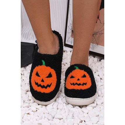Black Halloween Pumpkin Print Plush Slippers