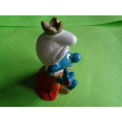 King Emperor smurf yellow colour mould