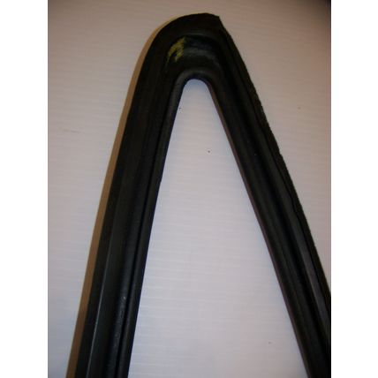 1968 DODGE SUPER BEE CORONET POST RH QUARTER GLASS GASKET OEM NOT HARD TOP