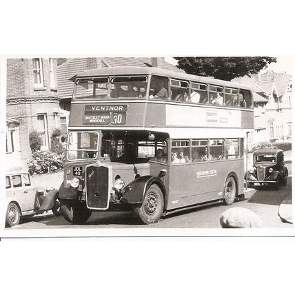 Black & White Photograph of Southern Vectis Omnibus Co. Ltd - JDL 40