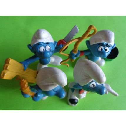 Job lot of 10 smurfs banjo cowgirl smurfette apple lion tamer set1
