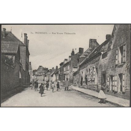 Rue Veuve Thibauville, Moreuil, c.1910 - Caron CPA