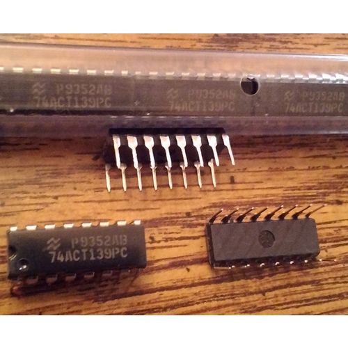 Lot of 21: National Semiconductor 74ACT139PC