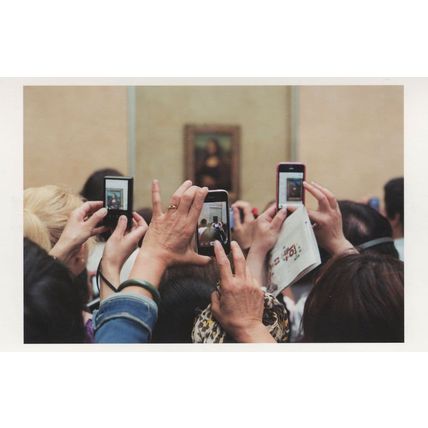 Mona Lisa Mobile Phone Parade Of Pictures Le Louvre Paris Postcard