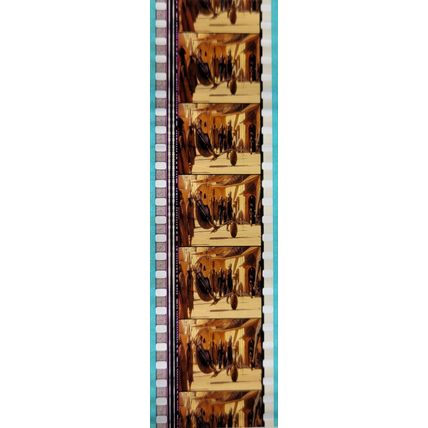 Pk GEB - P - MIX - c 065M . 1 STRIP OF 5 - 35MM FILM CELLS. ( )